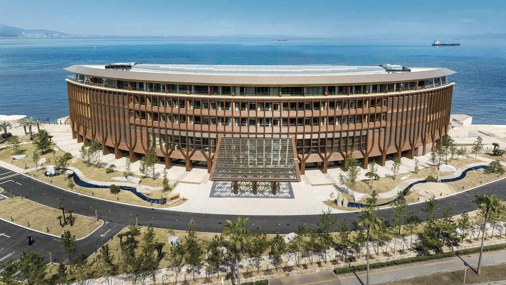 THE PASONA natureverse ผลงาน Shigeru Ban ริมช่องแคบอากาชิ